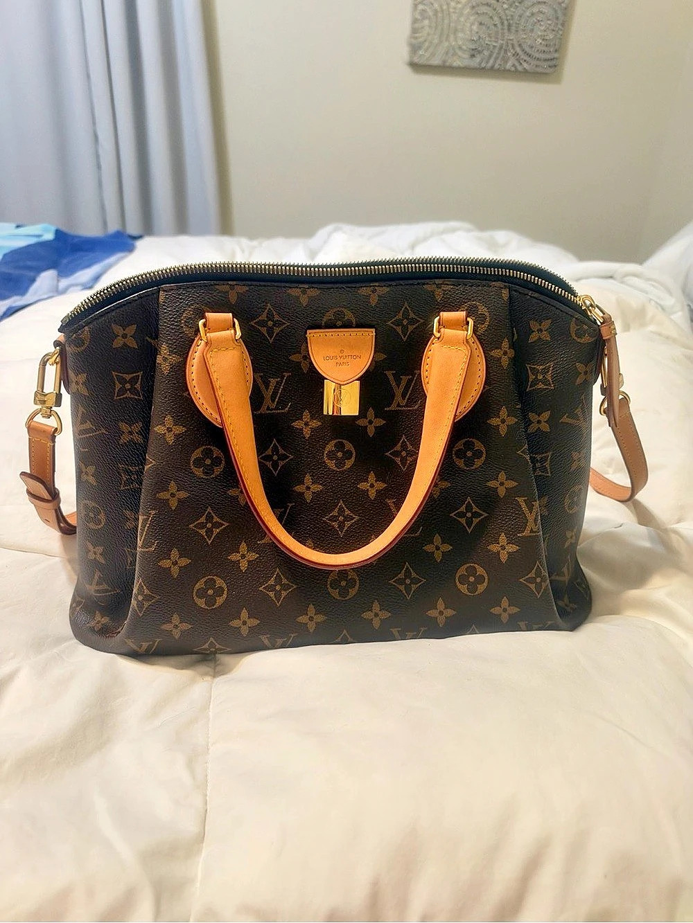 Louis Vuitton Rivoli MM Monogram Brown